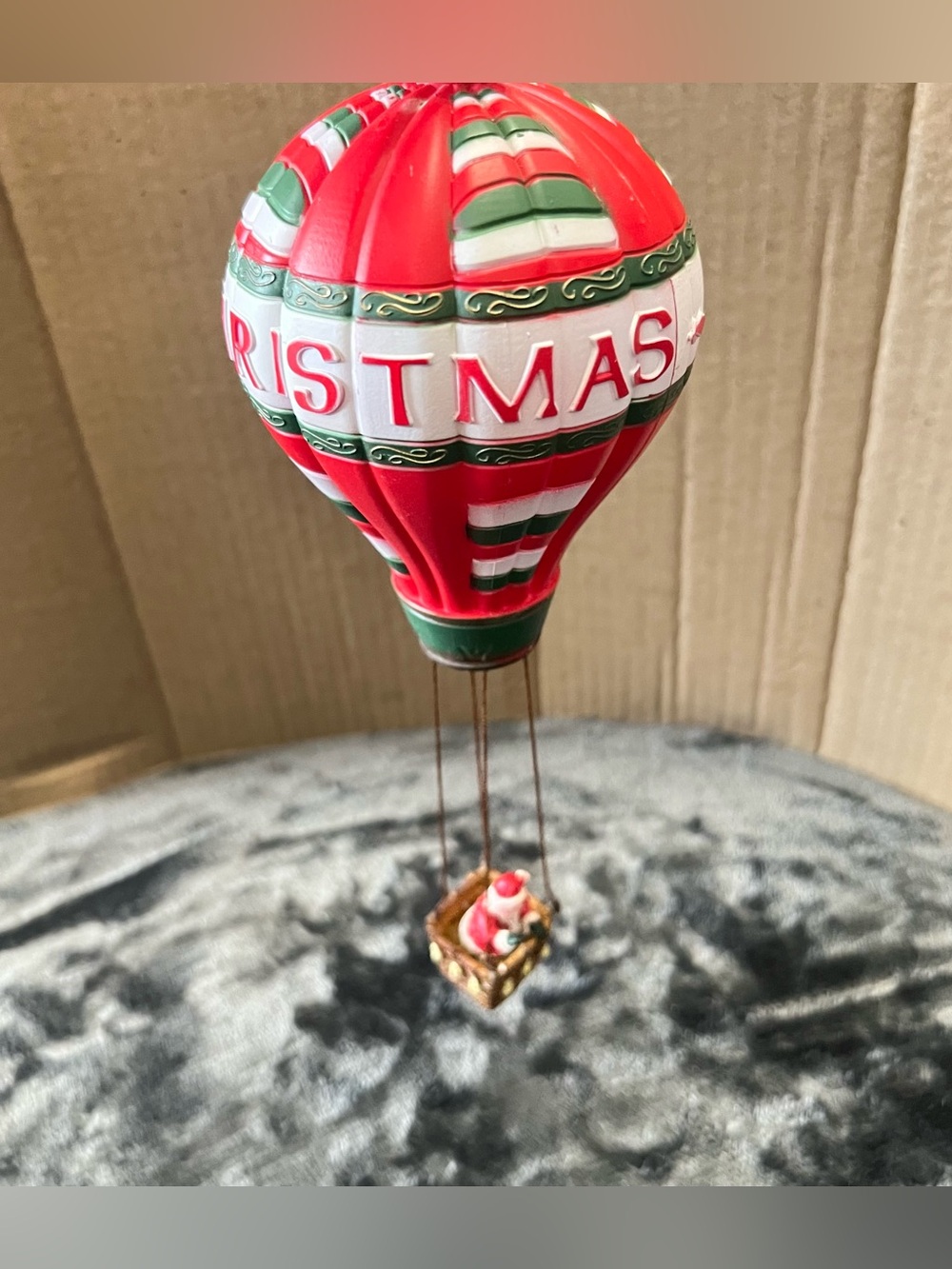 Lemax Holiday Tabletop Hot Air Balloon  Santa Claus Accessory